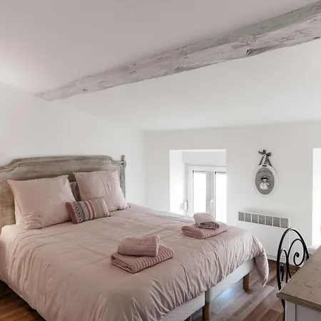 Le Tranquille Characterful Apartamento