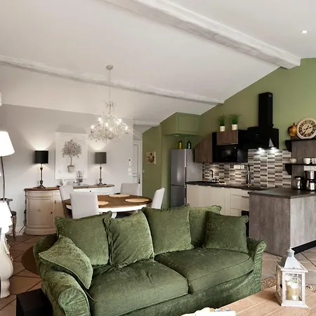 Le Tranquille Characterful Carcasona