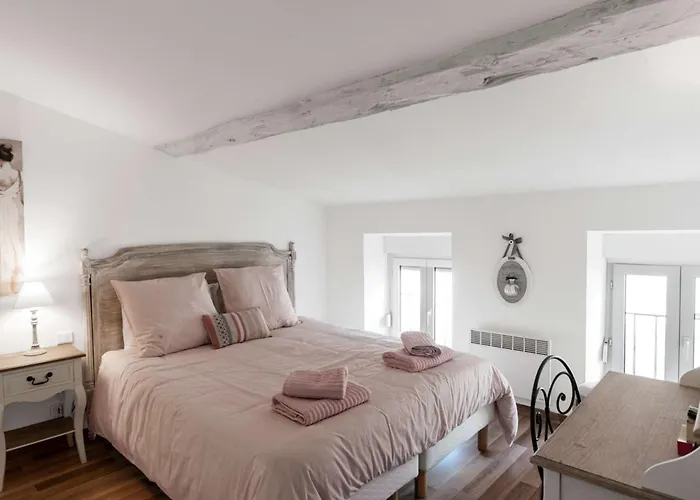 Le Tranquille Characterful Apartamento